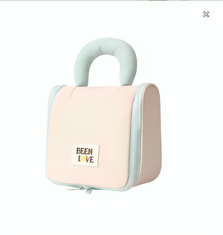 Beenlove Hook Toiletry Bag